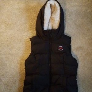 Hollister vest